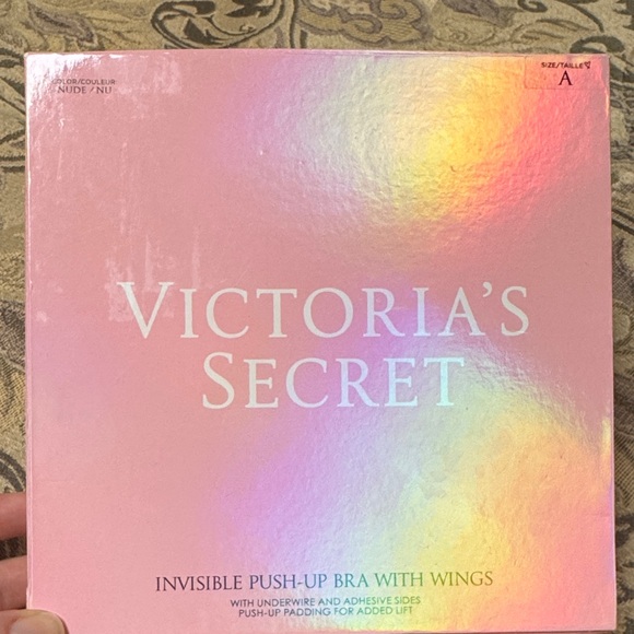 Victoria's Secret Pink Invisible Push-Up Bra - Picture 1 of 3